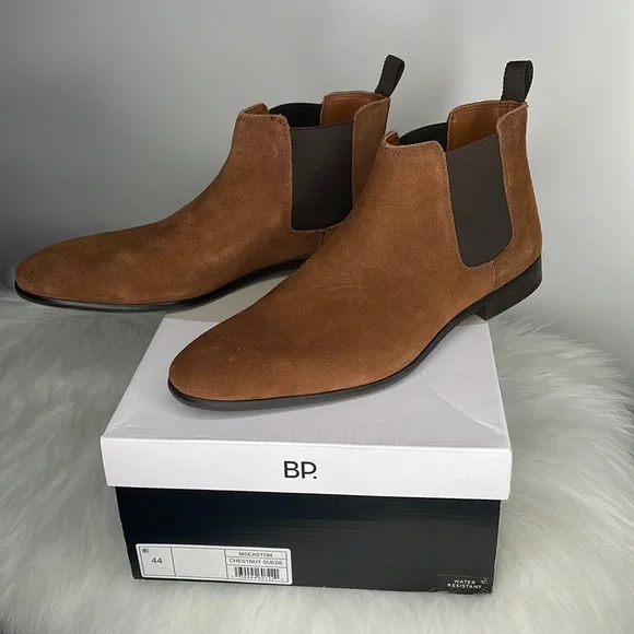 BP | MS Easton Water Resistant Suede Chelsea Boot - Picture 3 of 17